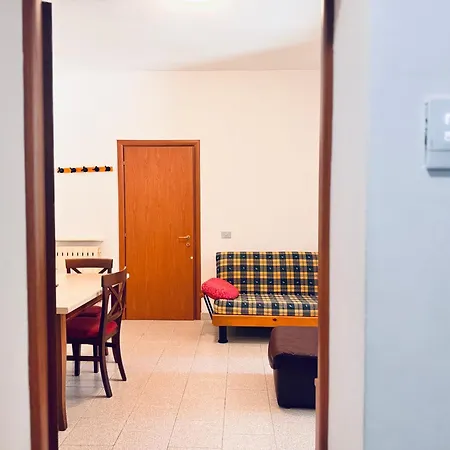 Appartamento Casa Con Giardino E Accesso Indipendente