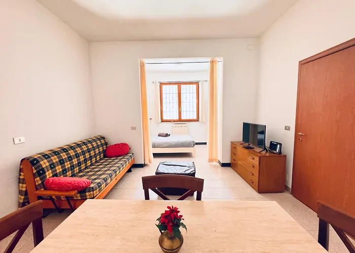 Appartamento Casa Con Giardino E Accesso Indipendente