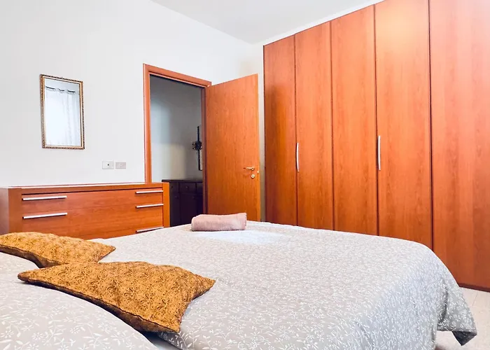 Appartamento Casa Con Giardino E Accesso Indipendente *