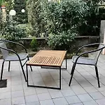 Casa Con Giardino E Accesso Indipendente Appartamento