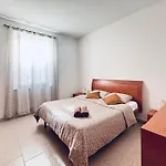 Appartamento Casa Con Giardino E Accesso Indipendente